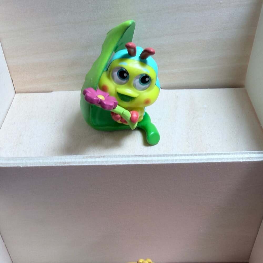 Disney Doorables In Full Bloom Heimlich Figurine
